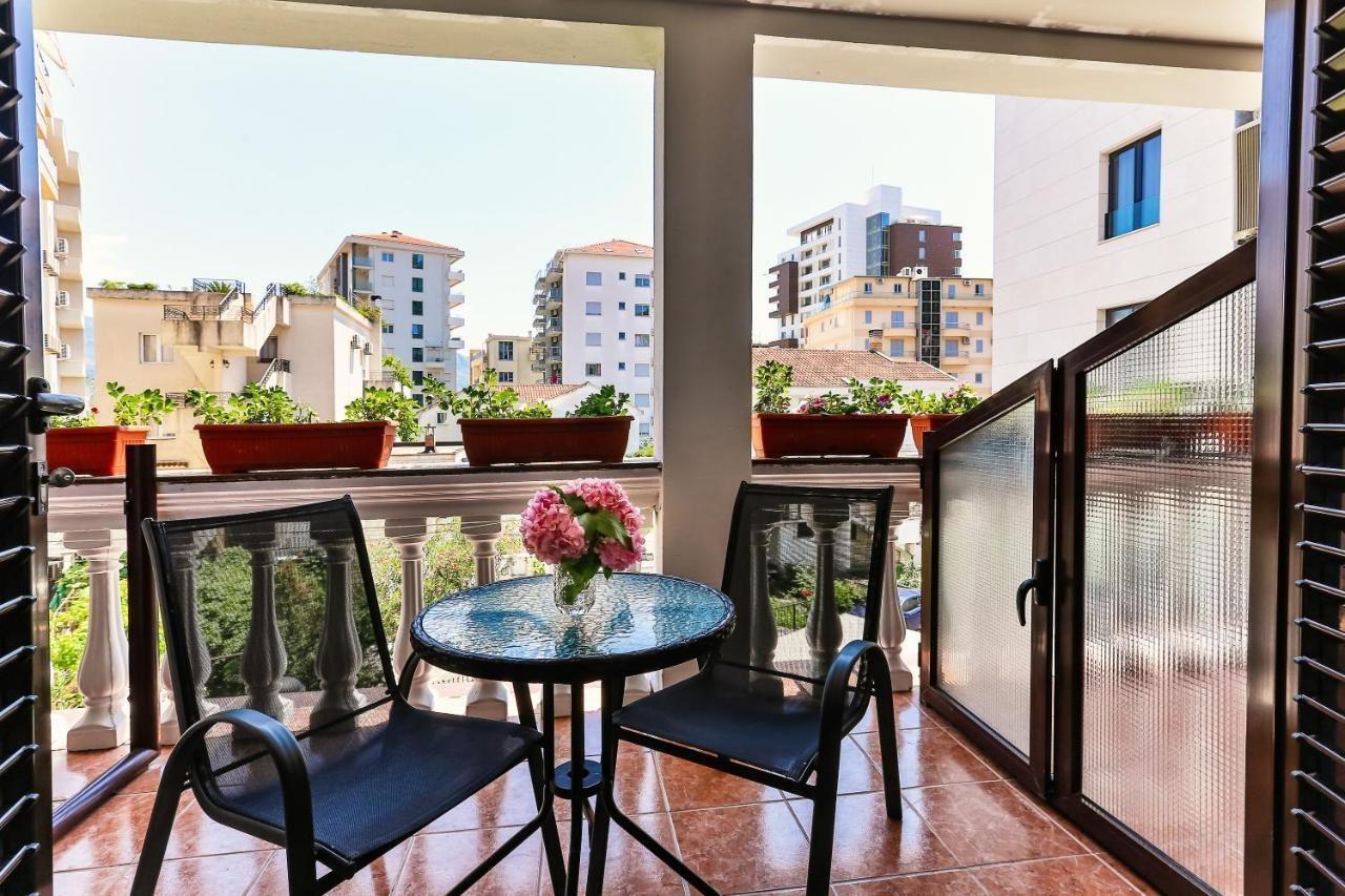 Villa Dvor Kornic Budva Kültér fotó